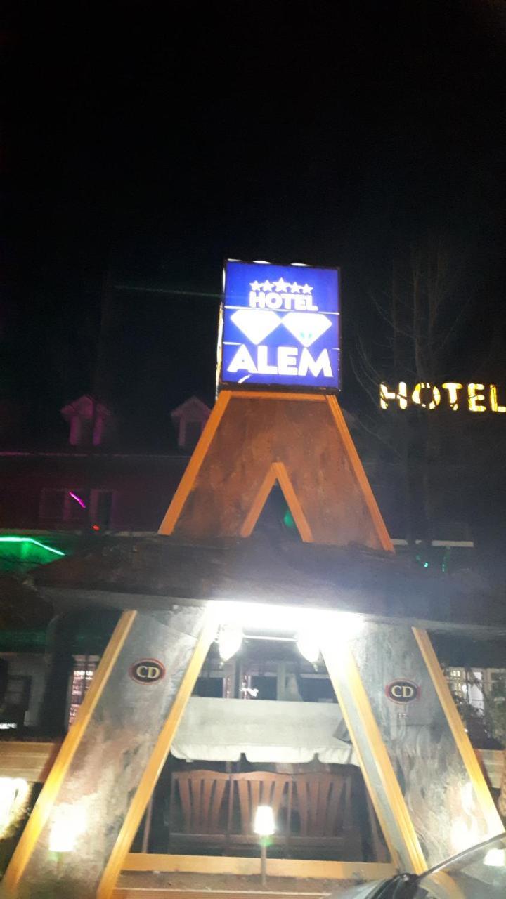 Hotel Alem SJJ Exterior foto